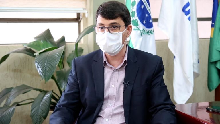 “Pretendemos concluir o ano letivo de 2020 até o mês de setembro”, frisa reitor da Unioeste