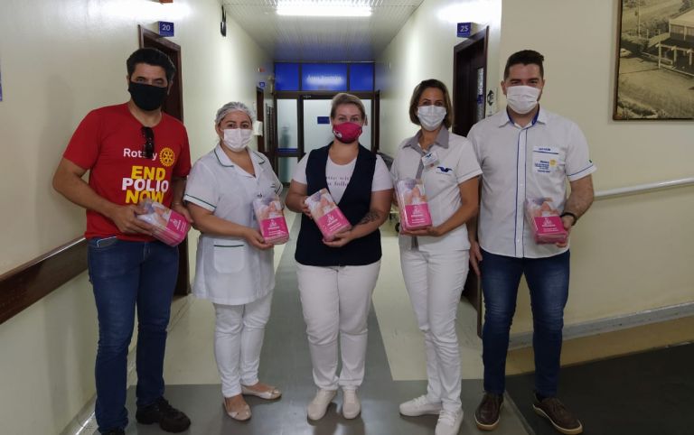 Rotary Club 25 de Julho entrega materiais de apoio adquiridos com subsídio distrital