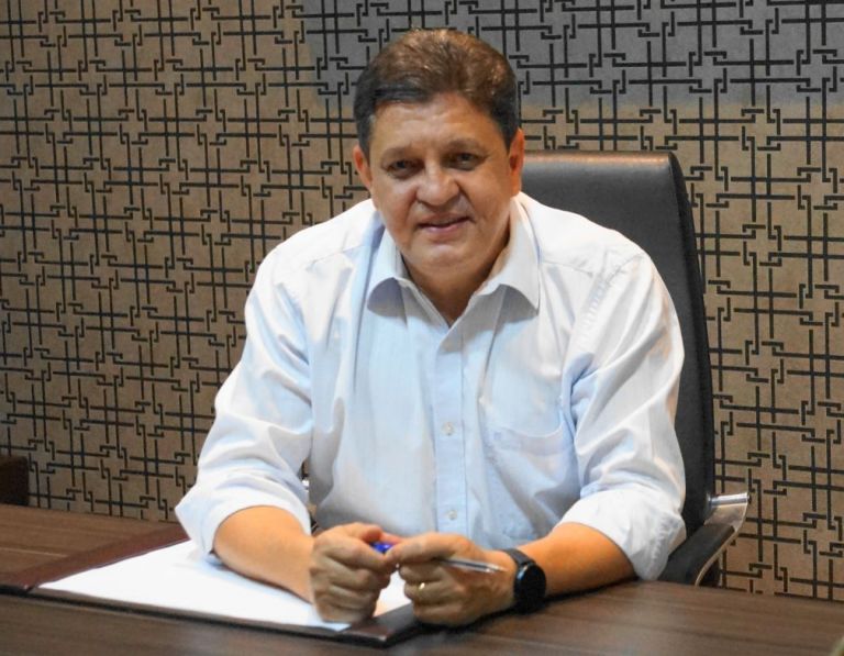 Estado de saúde de padre Sérgio permanece grave, mas segue estável; ele está intubado e na UTI