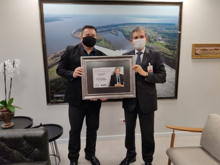 General Silva e Luna recebe o título de Benfeitor do Oeste do Paraná