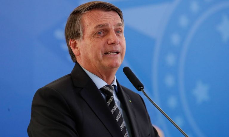 Bolsonaro sanciona PL de apoio a estados e municípios endividados