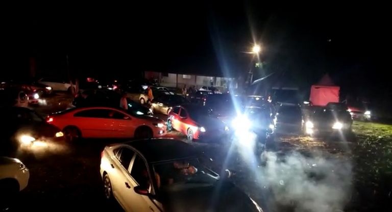 Agentes interditam festa rave com 1,2 mil pessoas em meio à pandemia do coronavírus