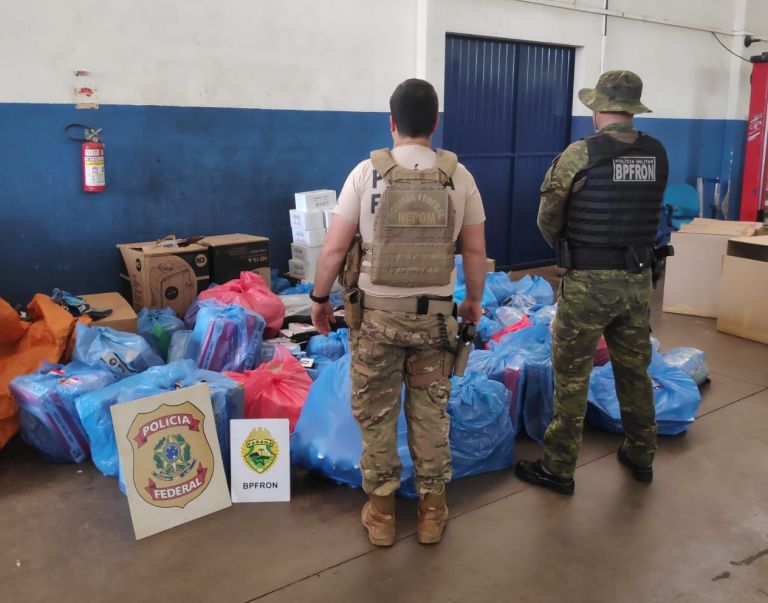 BPFron e Polícia Federal apreendem produtos descaminhados em Foz do Iguaçu