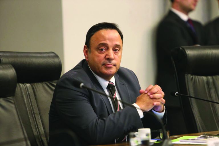 Deputados aprovam convocação para votar ampliação de colégios cívico-militares