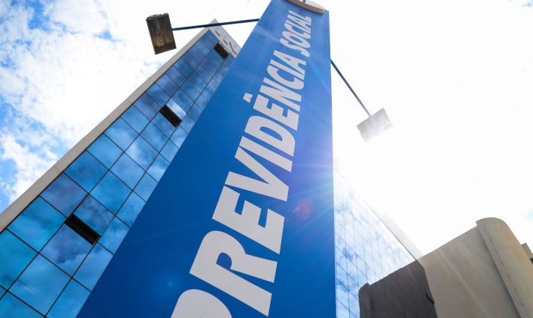 13º do INSS: pagamentos começam esta semana; veja como consultar os benefícios