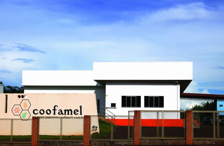 Coofamel começa reformas e adequação da estrutura