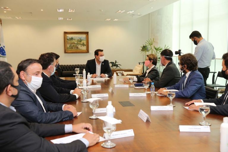 Ambev anuncia R$ 385 milhões para ampliar produção de cervejas puro malte no Paraná