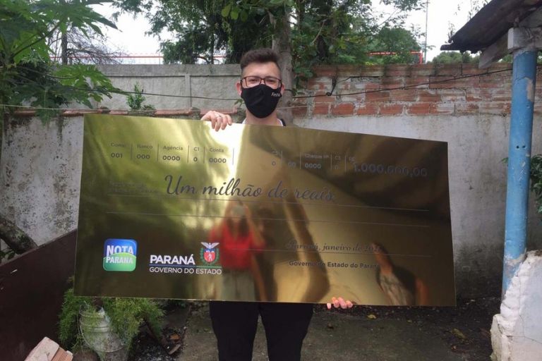 Novo milionário do Nota Paraná tem apenas 19 anos
