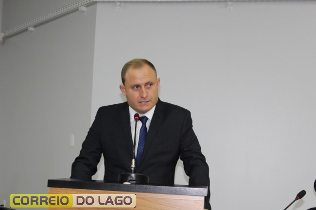 Evandro Grade e Dinho Maraskin são empossados prefeito e vice de Santa Helena