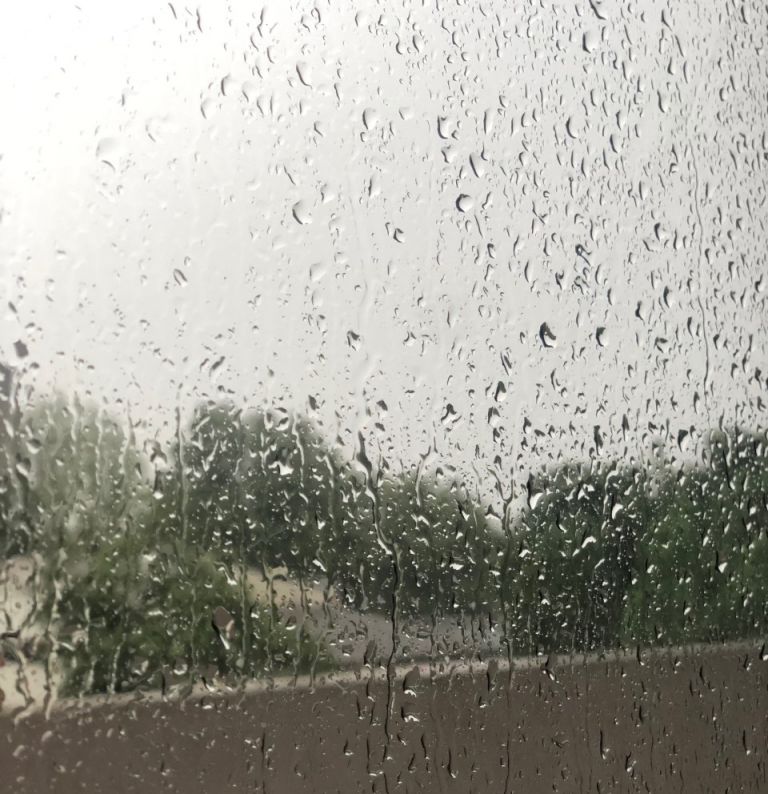 Defesa Civil emite alerta sobre chuvas intensas, vendaval e granizo