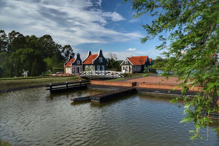 Governo cria moeda para fomentar o turismo via Nota Paraná