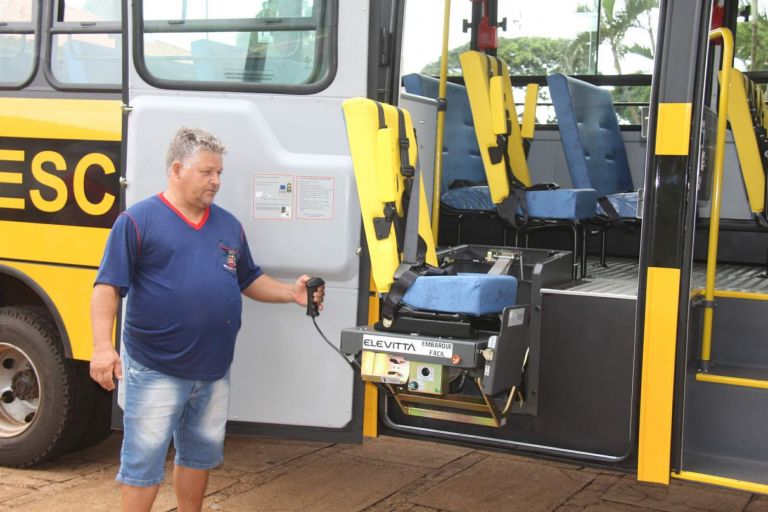 Nova Santa Rosa recebe ônibus escolar com acessibilidade