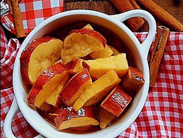 Batata doce assada com manteiga e laranja