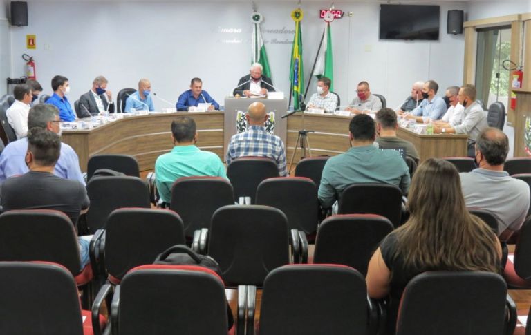 Críticas à nova proposta de pedágio no Paraná dominam debates na Câmara