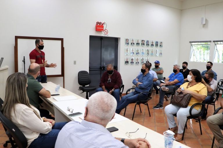 Lindeiros vão pedir mais prazo à Itaipu para cumprir meta dos kits asfálticos