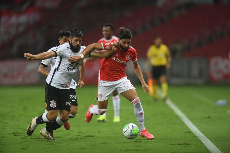 Inter empata com o Corinthians e fica com o vice do Brasileirão