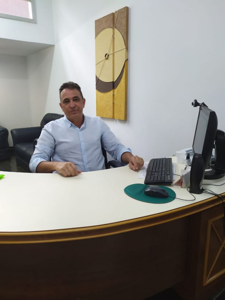 Expectativa é que 100% dos colégios estaduais retomem o ensino híbrido ainda neste mês