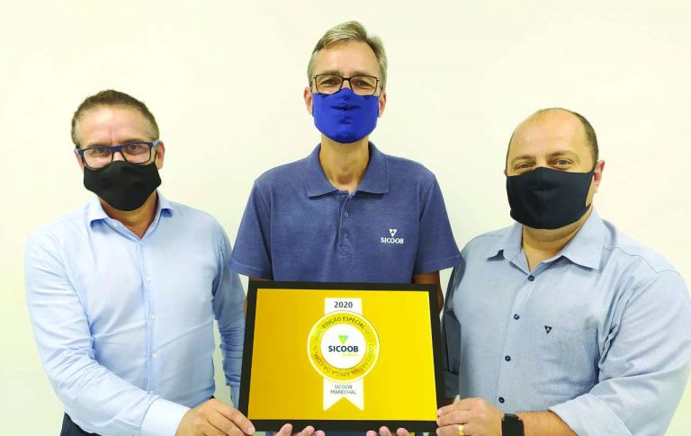 Sicoob Marechal recebe Selo Cooperativa Amiga da Comunidade