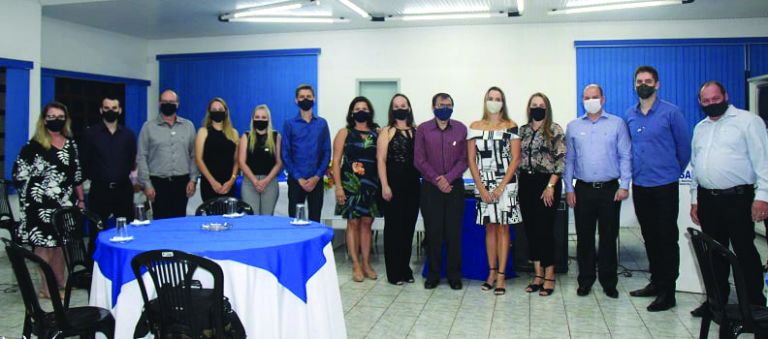 Gilberto Klais é empossado para mais um mandato à frente da Acinsar