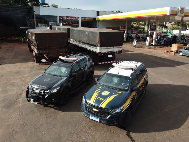 BPFron e PRF apreendem caminhão furtado e carreta bitrem com indícios de adulteração