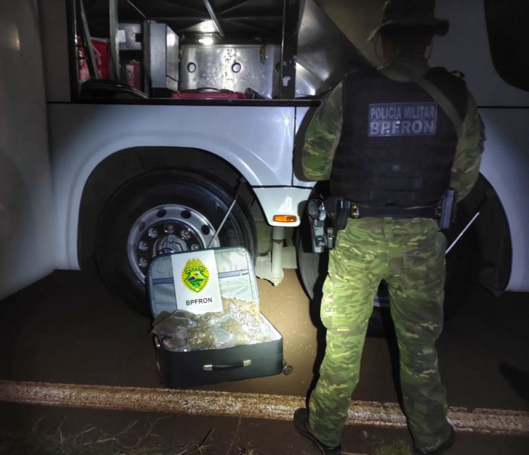 BPFron apreende maconha em ônibus durante Operação Hórus em Foz do Iguaçu