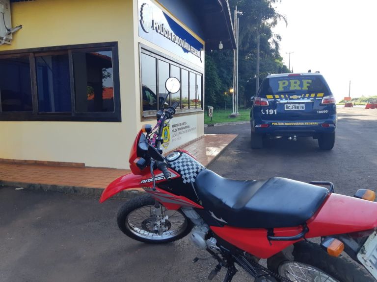Após denúncia anônima, PRF recupera moto na BR-163 em Marechal Rondon