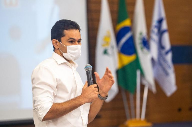 Pacheco defende modelo de menor preço e a retirada da praça de pedágio de Toledo