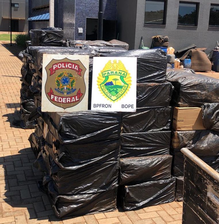PF e Cobra do BPFron apreendem cerca de R$ 300 mil em cigarros contrabandeados em Pato Bragado