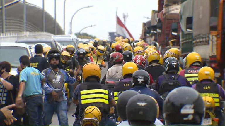 Com risco de colapso na saúde, Foz do Iguaçu quer maior controle na fronteira com o Paraguai