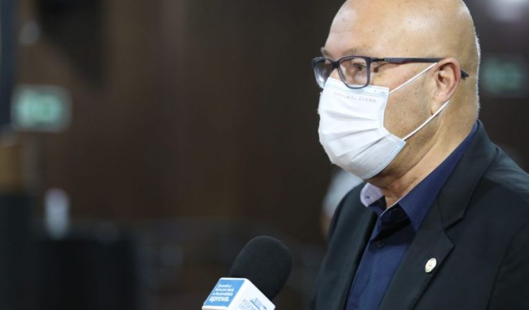 Paraná não aceita intransigências de ministro, afirma Romanelli