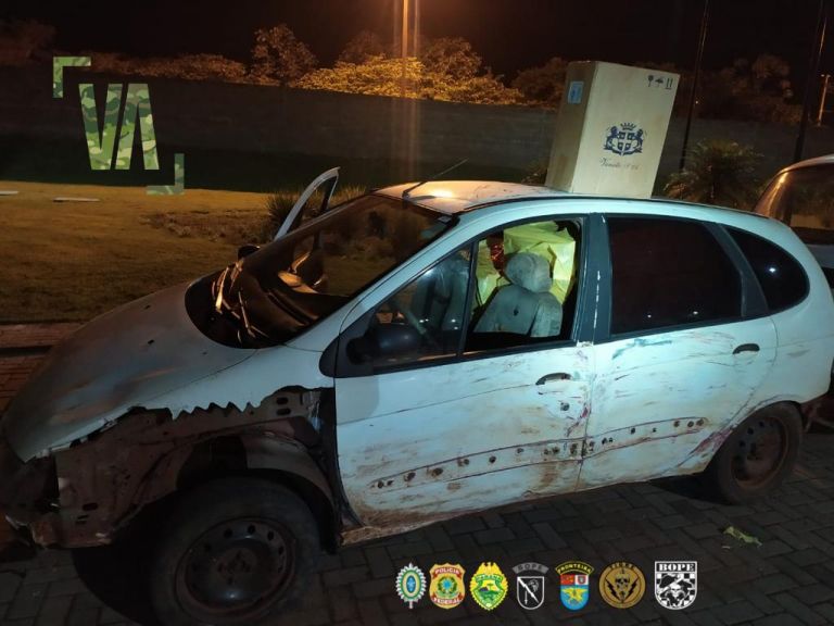 PF e BPFron apreendem comboio de veículos com cerca de R$ 300 mil em cigarros em Guaíra