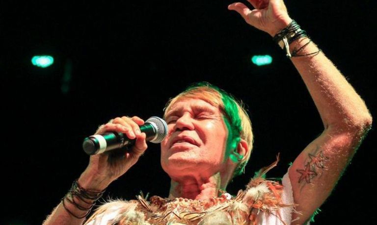 Cantor Zezinho Corrêa morre de Covid-19