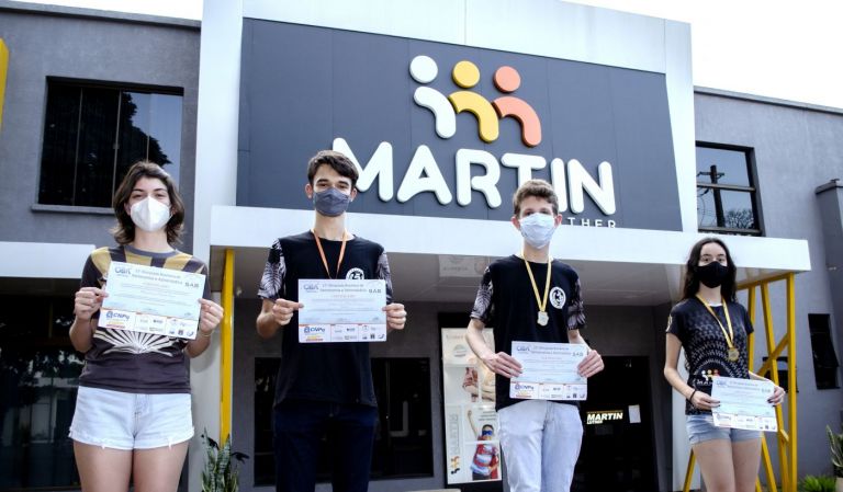 Alunos do Martin Luther são medalhistas na Olimpíada Brasileira de Astronomia