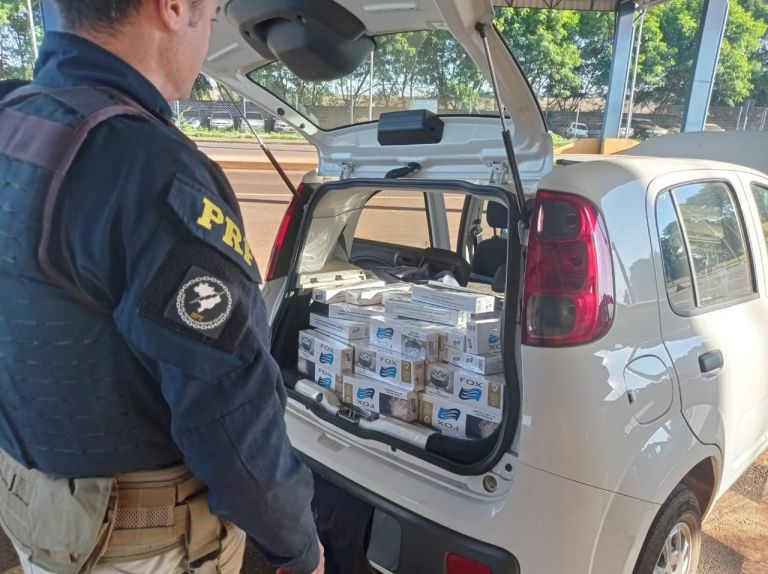 PRF apreende veículo carregado com cigarros em Marechal Rondon