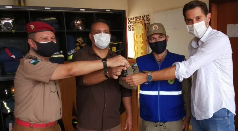 Corpo de Bombeiros de Marechal Rondon recebe nova ambulância