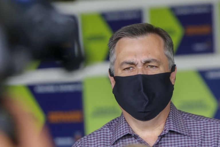 “Não há ambiente livre da Covid-19”, alerta secretário Beto Preto, que pede pensamento no coletivo