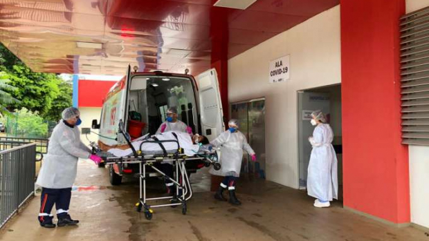 98,58% dos leitos de UTI Covid-19 estão ocupados na Macrorregião Oeste