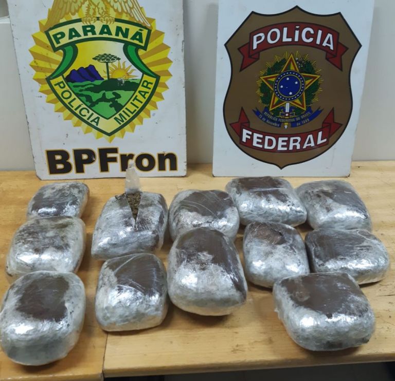 BPFron e PF apreendem drogas em ônibus durante Operação Hórus em Céu Azul