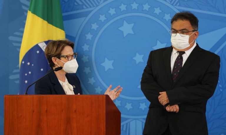 Governo quer ampliar produção nacional de fertilizantes