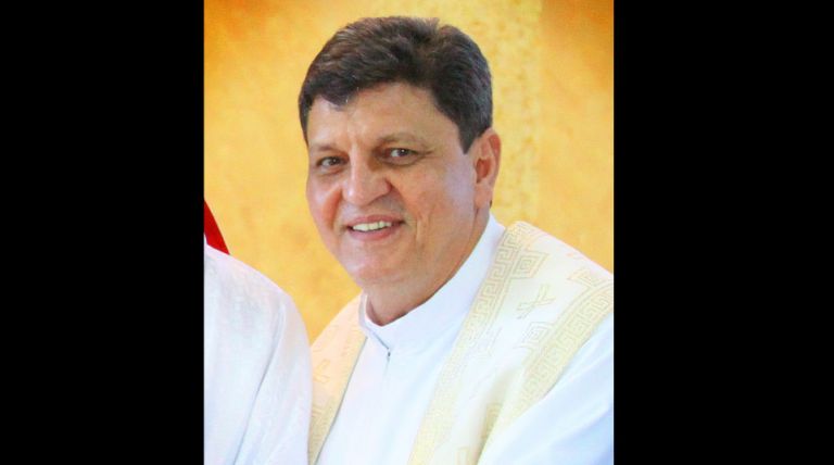 Quadro de saúde de padre Sérgio apresenta pequena, mas sensível melhora