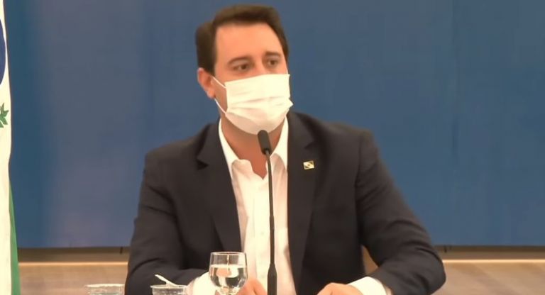 Governo do Paraná prorroga toque de recolher e restrição a serviços não essenciais até quarta-feira; depois comércio terá horário reduzido