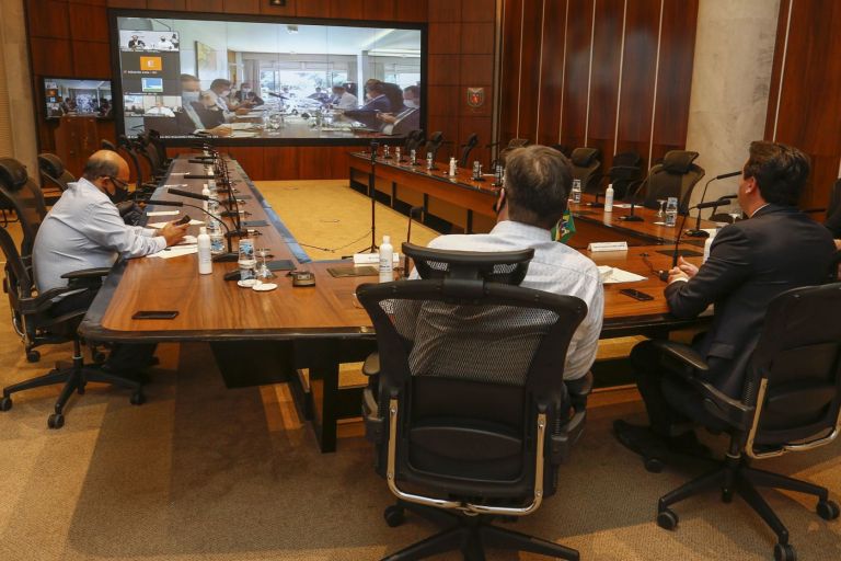 Paraná conhece cronograma federal de vacinação contra a Covid-19