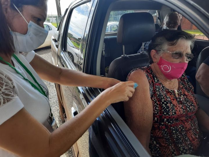 Vacinação contra a Covid-19 terá sequência na segunda-feira