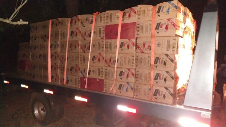PF e BPFron apreendem cerca de meio milhão de reais em cigarros durante Operação Hórus