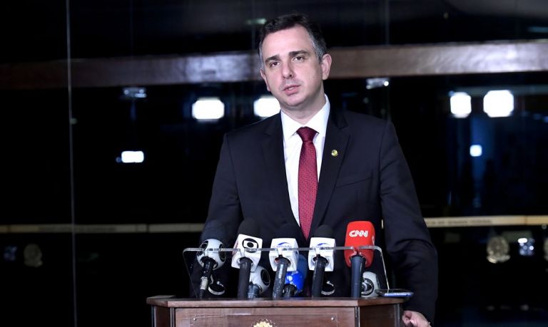 Senado rejeita pedido de impeachment contra ministro do STF