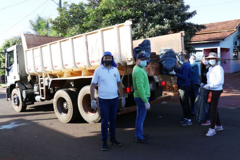 Pato Bragado mobiliza servidores públicos e comunidade no combate à dengue