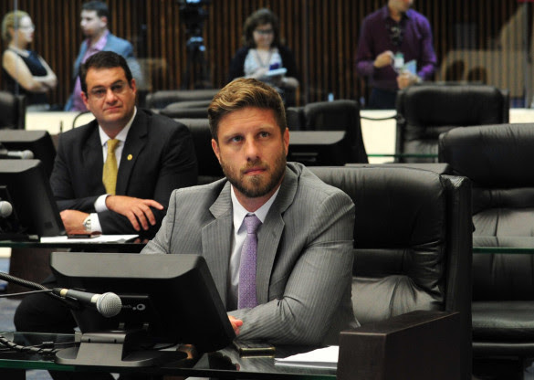 Audiência pública debate o peso da carga tributária no Paraná