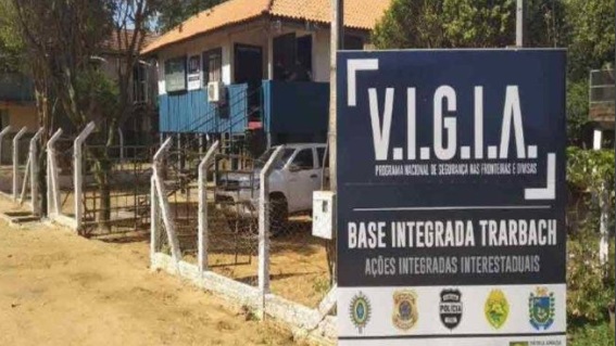 Embarcação da Operação Hórus naufraga na Base Trarbach após ser atingida por criminosos no Rio Paraná