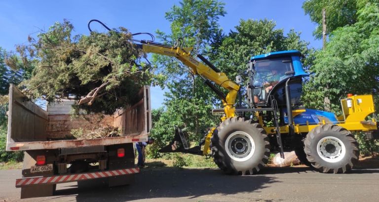 Arrastão contra a dengue na região do São Lucas recolhe dezenas de cargas de materiais