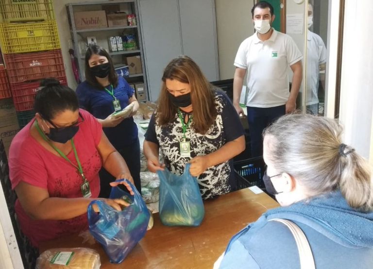 Quase 1,5 mil estudantes rondonenses recebem kits da alimentação escolar